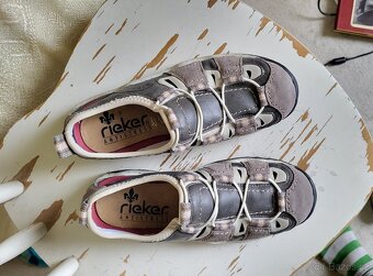 Sandály Rieker 37 - 2