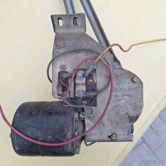 Táhla stěračů pro Volha GAZ-21 / GAZ-22 - 2