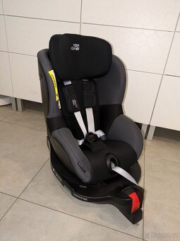 Britax Romer Dualfix M i-Size - barva Black Ash - 2