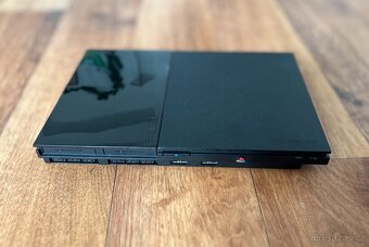 Sony Playstation 2 Slim (SCPH-90004) černá - 2