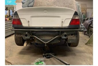 Bash bar se zvedacím bodem E46 - 2