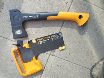 Sekera Fiskars X14 - 2