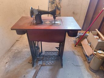 Šicí stroj BOBBIN - 2
