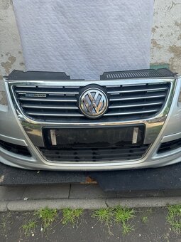 PRODÁM PŘEDNÍ NÁRAZNÍK PASSAT B6 R-LINE 2010 - 2