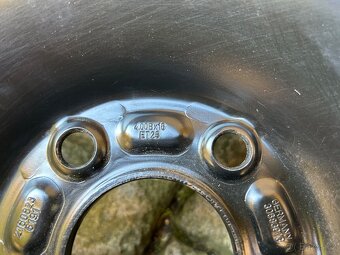 Rezervní dojezdové kolo 5x108 T125/85 R16 - Volvo V50, Ford - 2