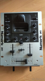 Numark iM1 DJ mixer - 2