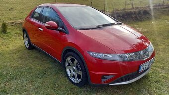 Honda Civic 8G (UFO) - 2