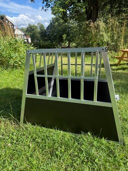 Box na psa do auta - 2