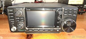 ICOM IC - 7300 - 2
