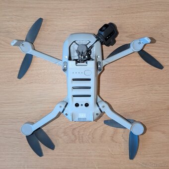 DJI Mini 4K – odlomeny gimbal - 2
