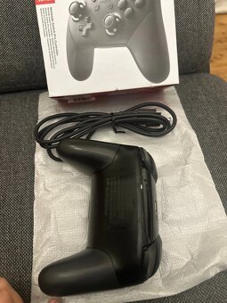 Pro controller (stav 10/10) nintendo switch - 2