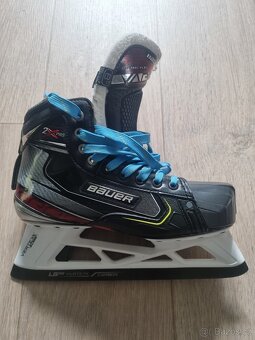 Brankářské brusle Bauer 2x pro velikost 8D - top stav - 2