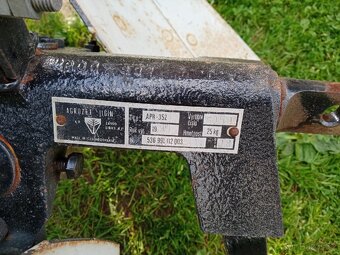 Oboustranný pluh Vari - 2