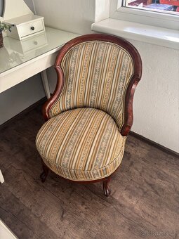 starožitné křeslo - 2