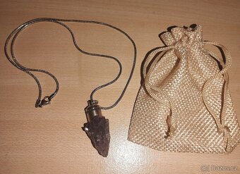 Svítící ametyst - 2