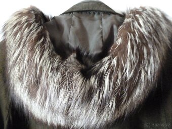 Kožený dámský kabát s pravým liščím límcem. Vel. 40-44. - 2