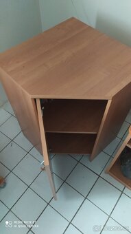 Rohová skříňka - 2