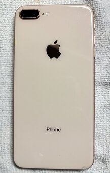 IPhone 8 Plus 100 % baterie. - 2