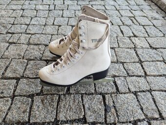 Dětské lední brusle dámské vel 33 - 2