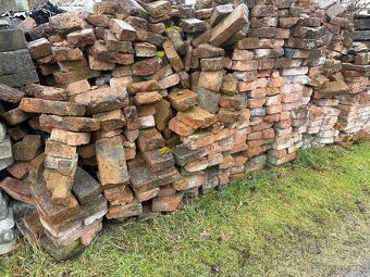 Pálené cihly a duté cihly - 2