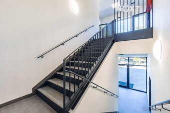 Pronájem komerční Kanceláře, 140㎡ - 2