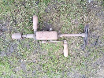 Ruční vrtačka - 2