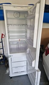Vestavná lednice - 2