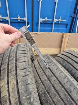 Nexen Roadian CT8 195/70 R15 C 104/102 T Letní - 2