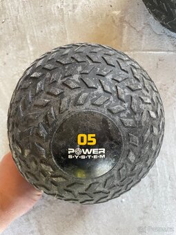15kg & 5kg Medicinbál - slam ball - 2