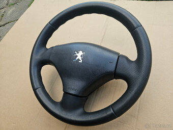 Peugeot 206 volant kůže perforace - 2