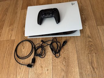 Playstation 5 s mechanikou - 2
