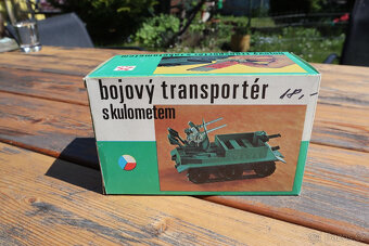 IGRA - transportér s kulometem na klíček - 2