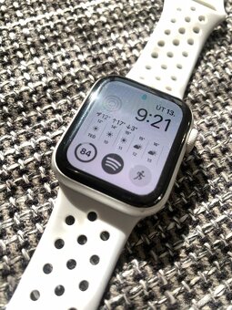 Prodám Apple Watch 6 - 2