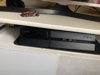 Prodám ps4 - 2