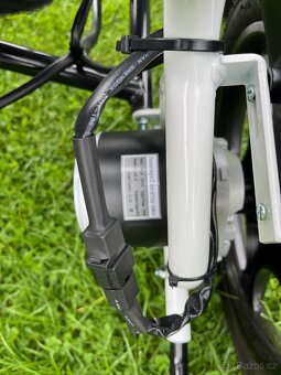 Elektrický invalidní vozík - 2
