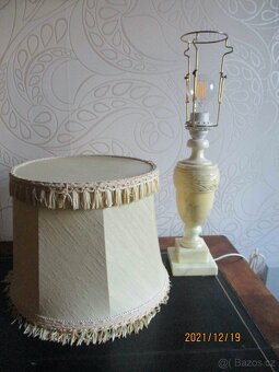Lampa stolni mramor - AKCE - 2
