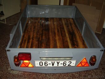 Nákladní vozík za auto - 2