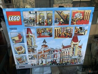 Lego Creator 10232 Palace Cinema - 2