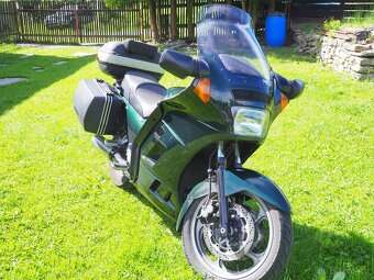 Kawasaki GTR 1000 - 2