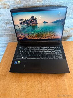 MSI Creator M16 kreativní notebook i7 RTX3050 - 2