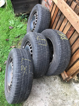 Prodám sadu kol Octavia 2 195/65 15, zimní Polaris 3 - 2