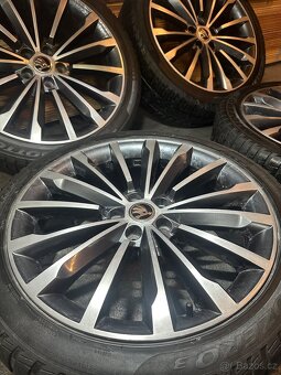 ALU Kola ŠKODA 5x112 R19 TRINITY Zimní Pneu 235/40/19 - 2