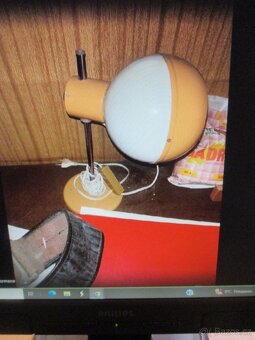 stolní lampa s magnetem - 2