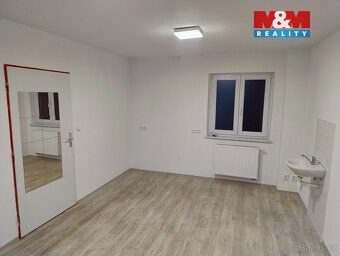 Pronájem obchodního prostoru, 23 m², Kravaře, ul. Opavská - 2