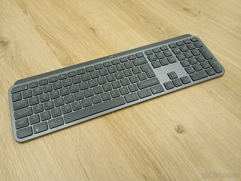 Logitech MX Keys - 2