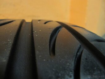 Pneu 215/45/17 Pirelli PZero - 2