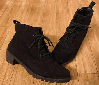 Černé kotníkové boty vel. 36 - 2