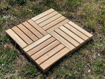 Dlaždice - sibiřský modřín - 2