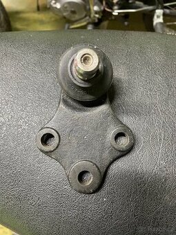 Peugeot 306, spodni cepy - 2