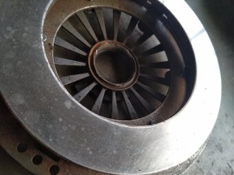 Prodám přítlačný talíř přítlačák Trabant - 2